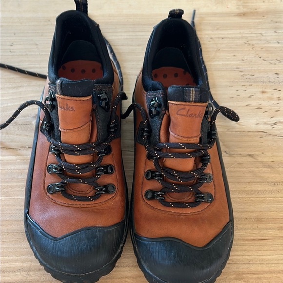 Clarks Brown and Black Athletic Shoes with Sturdy Rubber Sole - Picture 2 of 10